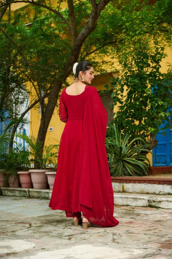 MAROON COLOR DESIGNER KURTI PANT SET