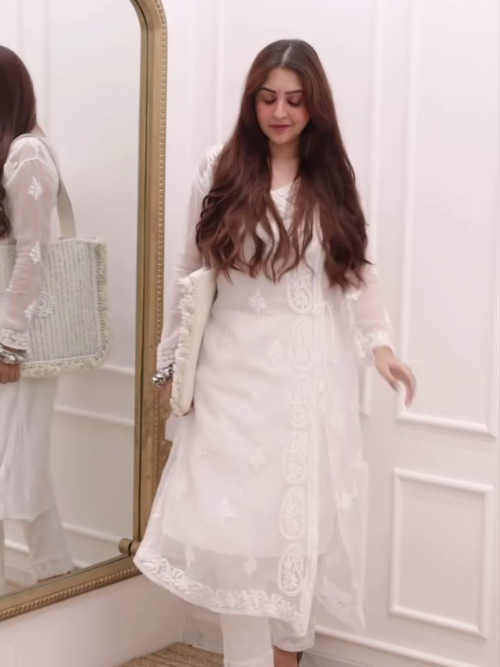 Chic & Modern Fashion for Women 🌸