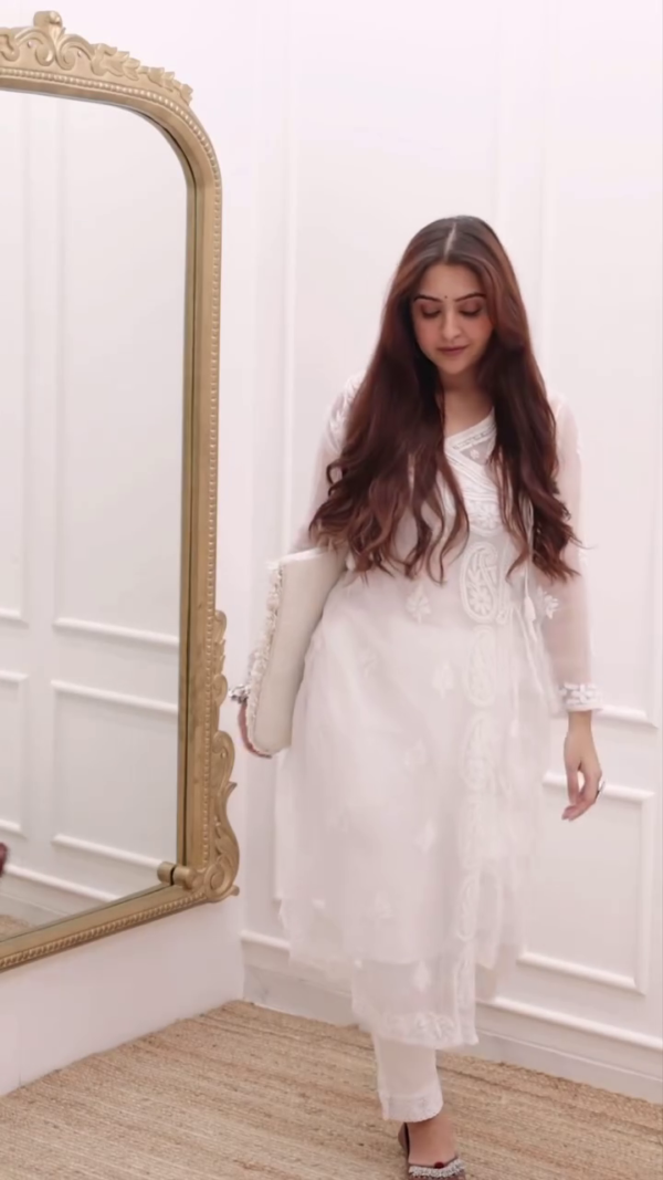 Chic & Modern Fashion for Women 🌸