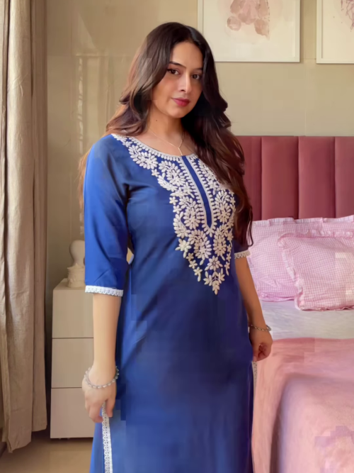 Beautifully Crafted Outfit for Women 🌹