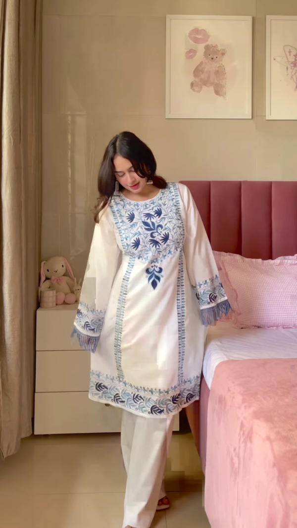 Beautifully Crafted Outfit for Women 🌹