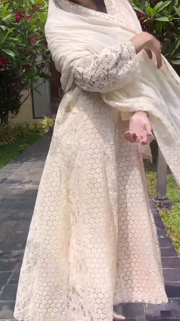 Gorgeous Outfit for Special Occasions 👑