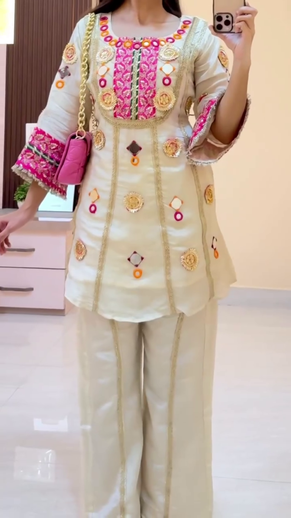 Comfy Yet Classy Outfit for Everyday Wear 🌺