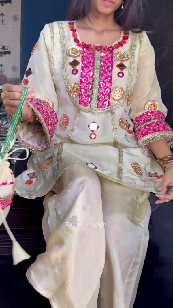 Trendy Festive Wear – Style That Speaks