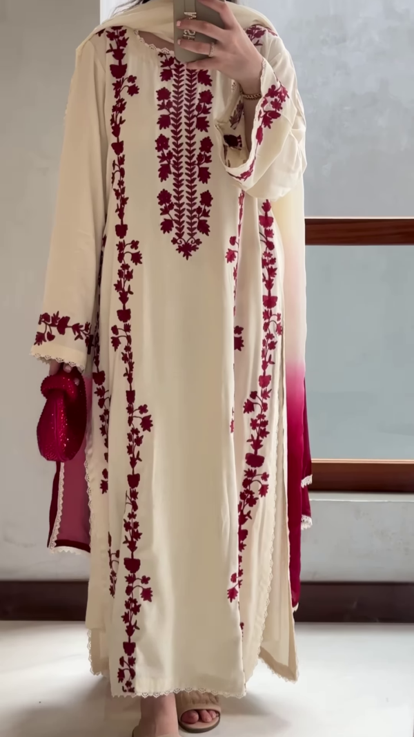 Smart Casual Women’s Outfit – Minimal & Chic 🌸